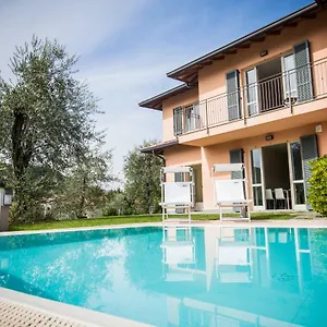 https://maison-casa-lavanda.it-lombardy.com